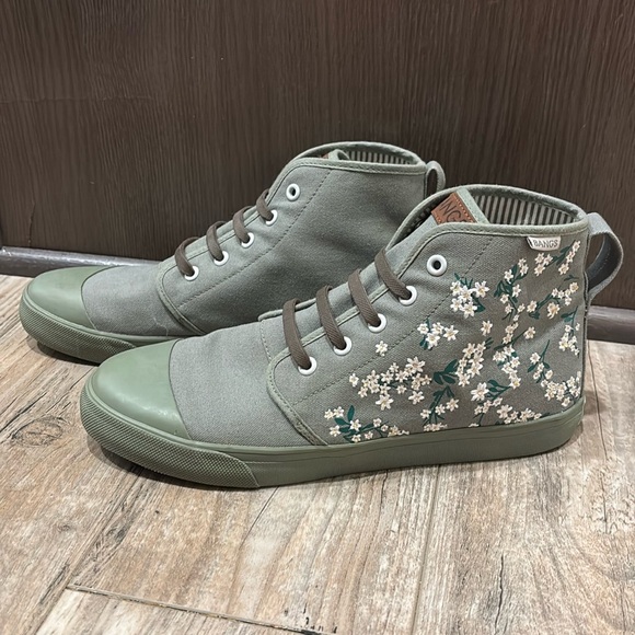 Bangs Boone High Tops Women's Size 9.5 Floral Embroidered Unisex Canvas - Picture 1 of 8